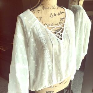 🍭 5/$20 Light Weight Peasant Blouse w/embroidery